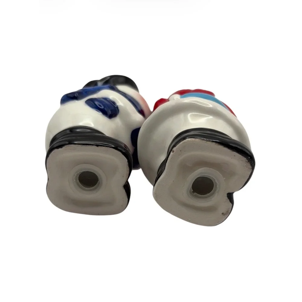 Kissing Snowmen Magnetic Salt & Pepper Shakers Ceramic Winter Christmas Holiday